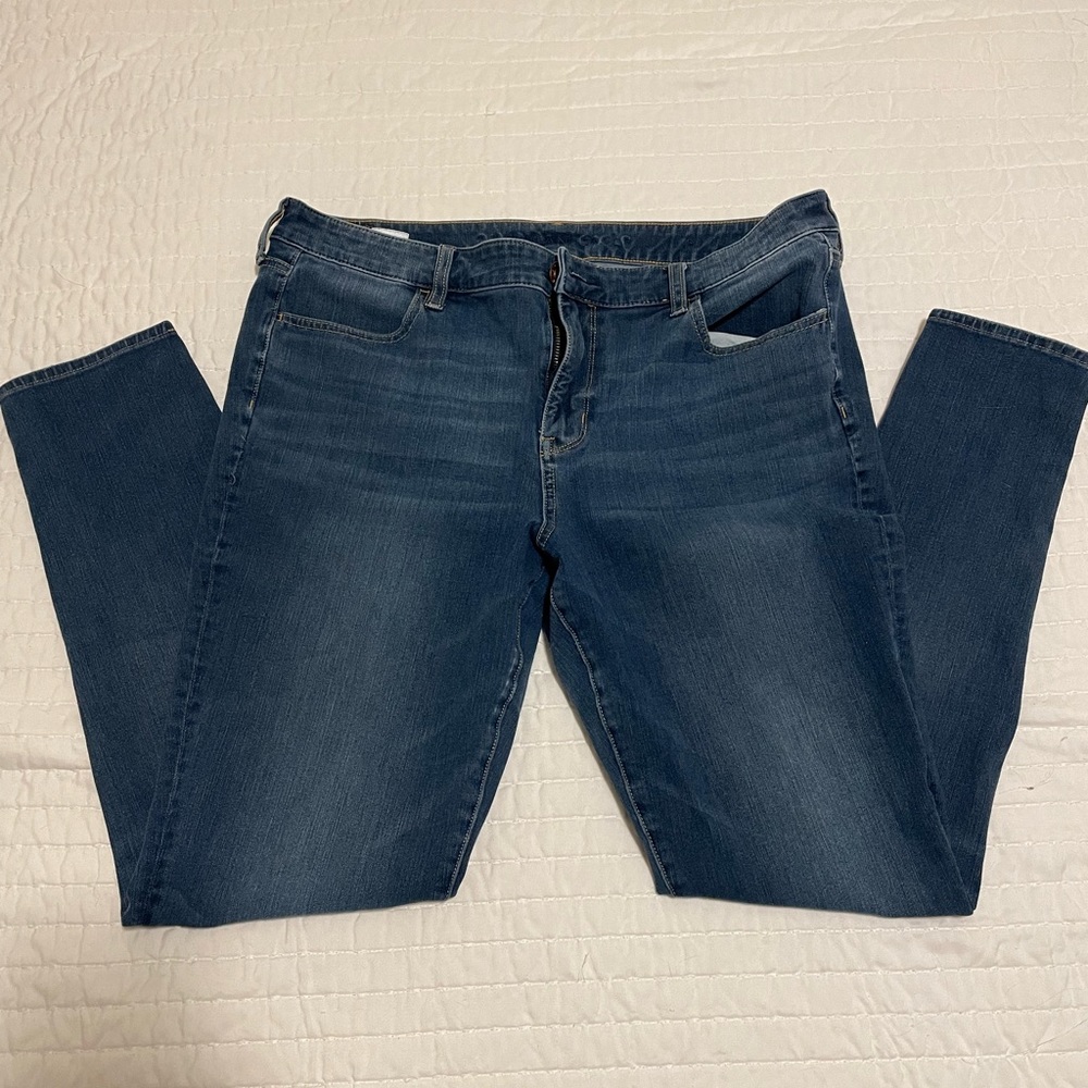 American Eagle Dream Jean